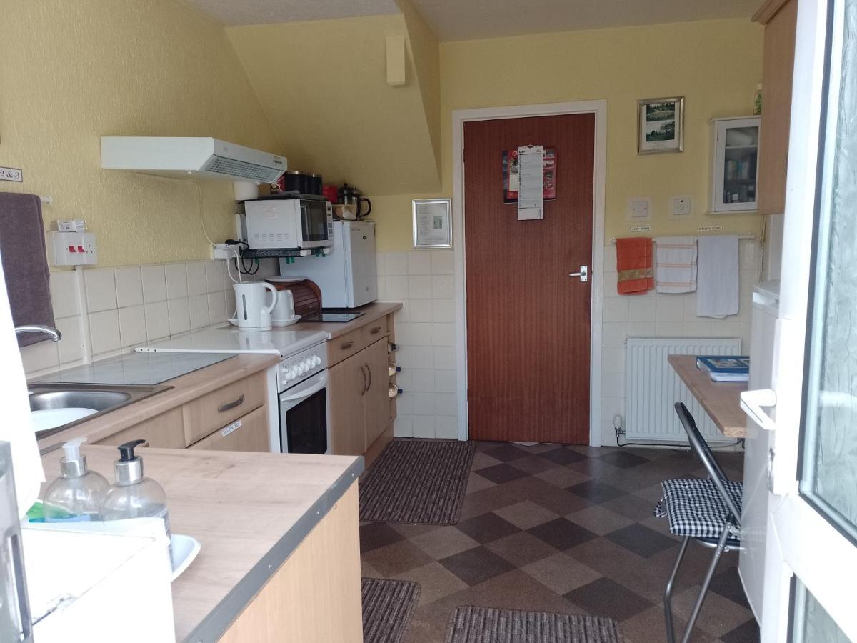 Super Single Room Cardiff Exterior photo