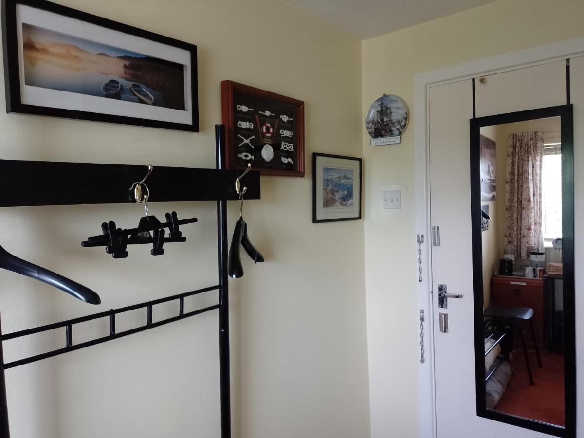 Super Single Room Cardiff Exterior photo